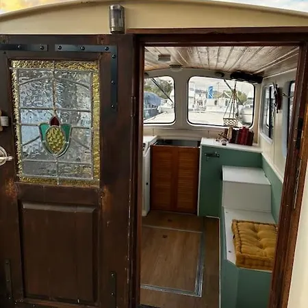 Botel Peniche Cocoun