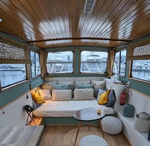 Peniche Cocoun Botel